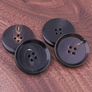 Handmade Natural Buffalo High Quality Horn Button With Polished Finish For Leather Coats And Bags At Affordable price - Product Image 4