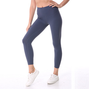 Leggings de sport taille haute, longueur intégrale, noirs unis, en tricot extensible, respirants et confortables, pour yoga et fitness - Product Image 1