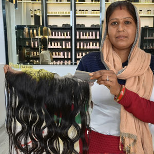 Cutícula sin procesar alineada Virgen 13*4 Frontal Color negro Bodywave Temple Extensiones de cabello humano vietnamita - Product Image 2