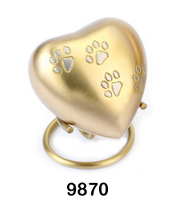 Urne funéraire en laiton en forme de cœur de 4 pouces avec support couleur argent et patte dorée gravée - Product Image 3