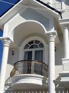 Rampe de balcon moderne en fer forgé pour extérieur, garde-corps décoratif en métal pour villa, terrasse, et main courante d'escalier, conception personnalisée - Product Image 4