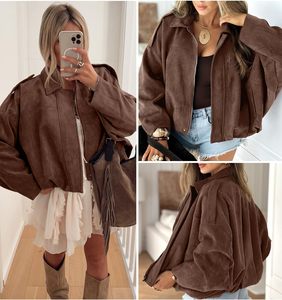 Chaqueta de Motociclista de Cuero Genuino Acolchada Negra para Mujer, Ajustada, Elegante, con Acolchado Protector, Silueta Delgada, Estilo Urbano - Product Image 3