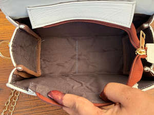 2025 grande capacité usiné à la main en cuir matelassé Boxy forme bandoulière sac à rabat pour femmes en cuir véritable poignée chaîne sacs à main - Product Image 6