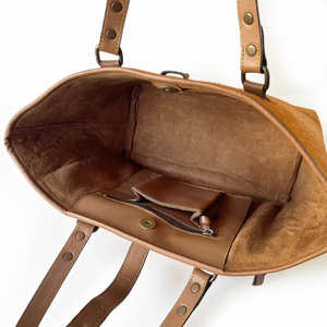 Sac à main d'été pour femmes, sac à bandoulière de luxe en cuir PU souple avec couleurs et logo personnalisés - Product Image 6