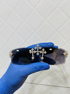 Luxurious Rimless Sunglasses With Cross Moissanite Diamond Photochromic Sunglasses For Men Women Wear - Product Image 1