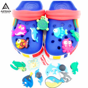 AIFRAN พวงกุญแจรองเท้าทำจากยางพีวีซีแบบนิ่ม อุปกรณ์ตกแต่งรองเท้าสำหรับรองเท้าแบบสวม Clogs และ Crocs - Product Image 1