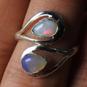 Bague en opale australienne, pierre multicolore, argent sterling 925, bijoux ajustables, cadeau pour elle, bijoux faits à la main, pièce unique, MS - Product Image 1