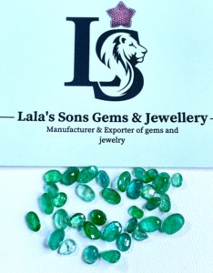 Esmeralda Zambiana 100% Natural, 3x4-6x4mm, Formas Mixtas, 59.65 Quilates, Color Verde Azulado, Gema Suelta para Joyería al Mejor Precio - Product Image 4