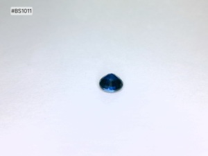 Zafiro Azul de Madagascar Grado 3A, Tono Brillante, Forma Redonda, 1.31ct, Acabado Claro y Color Intenso, Gema Suelta para Joyería - Product Image 3
