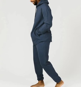 Sweat à capuche noir pour homme en molleton doux, style streetwear décontracté, chaud et respirant pour l'hiver, en polyester/coton lavé - Product Image 2