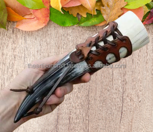 Corne à boire avec support en cuir – Chope en corne de buffle Viking pour bière, hydromel, bière artisanale, articles de bar rustiques et coffret cadeau médiéval - Product Image 3