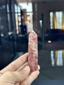 Cristal de Quartz Fraise de Haute Qualité, Points de Guérison, Style Feng Shui, Forme Hexagonale Polie, Thème Amour, Décoration d'Intérieur, Le Meilleur - Product Image 2
