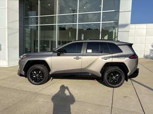 MINT RHD/LHD 2026 Toyotaz RAV4 SE Low mileage l <b>Leather</b> Seats Automatic AC Electric Seats Touch Screen Camera - Product Image 2