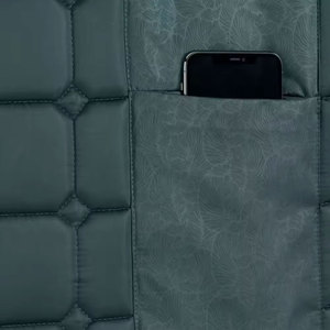 Tapis de selle matelassé en satin avec bordure en fourrure et fermeture Velcro pour l'équitation - Product Image 5