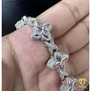 สร้อยข้อมือเทนนิสทรงผีเสื้อชุบทองคำสีโรสโกลด์สุดหรู ประดับเพชรเลี้ยงสีชมพูและสีขาวระยิบระยับ สำหรับผู้หญิงใส่ไปงานปาร์ตี้ - Product Image 6