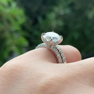 Anillo de Plata de Ley con Diamante Blanco de Corte Redondo y Cuatro Puntas, Regalo de Aniversario para Esposa y Compromiso - Product Image 3