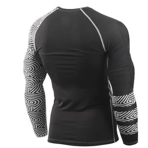 Rashguard respirant pour hommes, fabriqué au Pakistan, de qualité supérieure, noir et gris, vêtements de fitness, rashguard à prix avantageux - Product Image 2