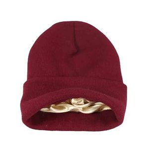 Bonnet tricoté tendance pour homme et femme, doublé en soie satinée, chaud, avec étiquette tissée, idéal pour le sport et l'hiver, style pêcheur - Product Image 1