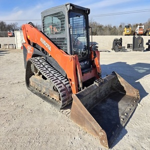 Chargeuse compacte Kubota SVL95-2 d'occasion 2022, capacité nominale de 1 tonne, faible nombre d'heures de fonctionnement, composants moteur essentiels - Product Image 3