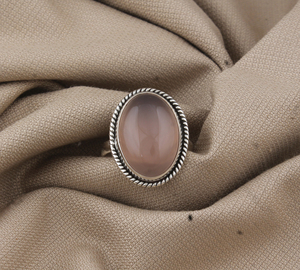 แหวนเงินแท้ 925 ประดับพลอยเทอร์ควอยซ์ทรงรีแบบฝังขอบ งานแฮนด์เมด สไตล์คลาสสิกสำหรับผู้หญิง เสริมสร้างความรักในตัวเอง ขายส่ง - Product Image 5