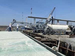 Descargador de Cemento para Barcos Diseñado para una Descarga Eficiente de Cemento a Granel desde Embarcaciones con Alta Capacidad de Manipulación - Product Image 5