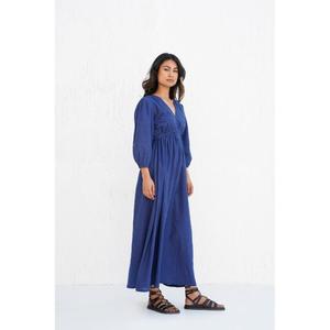 Vestido Maxi Azul Premium, Corte en A, Cuello en V, Manga Corta, 100% Algodón Natural, Ecológico, Transpirable, Estilo Veraniego para Mujer - Product Image 2