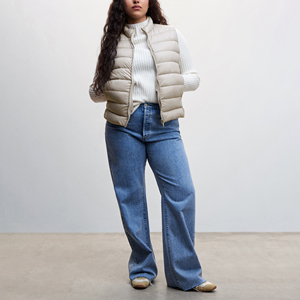 Chaleco Acolchado para Mujer, Diseño Premium, Protección Contra el Viento, Color Único, Fabricante al por Mayor - Product Image 2