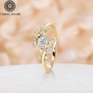 Bague de Fiançailles et d'Éternité Classique pour Femme Charm_Jewells en Argent Plaqué Or Rose 18K avec Moissanite Taille Coussin et Sertissage à Griffes IGI - Product Image 5