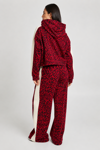 Conjunto Deportivo de 2 Piezas para Mujer, Estampado de Leopardo Rojo, Sudadera con Capucha Premium y Pantalones Deportivos de Pierna Ancha, Estilo Casual - Product Image 2
