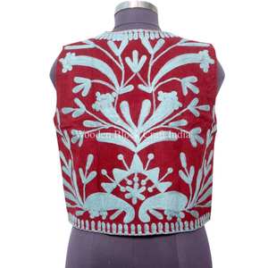 Chaqueta acolchada sin mangas de algodón para mujer, diseño étnico, bordada, corta, ecológica, de secado rápido, para exteriores, con logo frontal. - Product Image 3