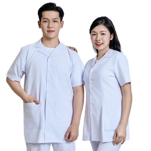 เสื้อกาวน์แพทย์ FMF และชุดพยาบาล ผ้าทอเนื้อนุ่ม 65% โพลีเอสเตอร์ สำหรับทุกเพศ ตรวจจับรอยเข็มได้ ผลิตในเวียดนาม เสื้อผ้าสำหรับบุคลากรทางการแพทย์ - Product Image 1