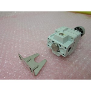 SMC IR2010-02, AMAT 3800-00173, Régulateur de pression - Équipements et pièces semi-conductrices de renommée mondiale - Product Image 2