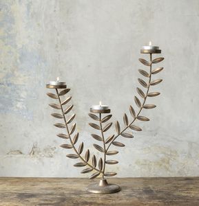 Gold Finished <b>Leaf</b> Design Metal Candle Holder Modern Luxury Metal Candle Stand for Home Decor Lantern Style Candlestick - Product Image 5