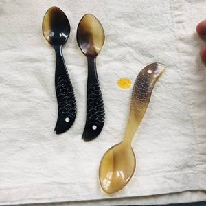 Las cucharas de cuerno de búfalo natural más vendidas del año 2026, comúnmente utilizadas para comer caviar, servir ensaladas y degustar platos finos. - Product Image 5