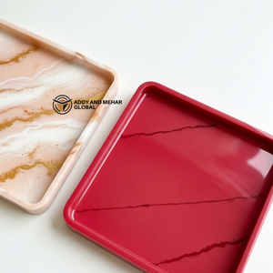 Ensemble de plateaux carrés en résine marbrée de luxe – Plateaux de service décoratifs rouges et beiges |   Ensemble de plateaux décoratifs modernes faits à la main pour la maison - Product Image 2