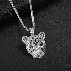 Pendentif visage anime en argent avec moissanite sertie clos, détails capillaires, plaqué argent, pour homme, style hip-hop, collier statement pour soirée - Product Image 1