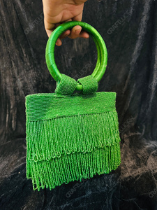 Bolso de mano de lujo con flecos de cuentas verdes, hecho a mano, de algodón suave, con asa redonda, para mujer, ideal para fiestas, resorts y playa, OEM ODM - Product Image 3