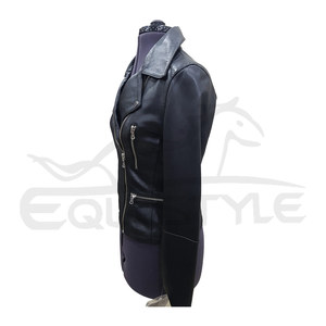 Veste en cuir noire asymétrique pour femme, style motard, avec multiples fermetures éclair argentées, personnalisable, vente en gros - Product Image 2