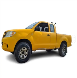 EASYBUY - Camioneta Hilux Revo Rocco de Cabina Doble Usada, Transmisión Manual, Volante a la Izquierda, Turbo R21, Interior de Cuero Oscuro - Product Image 3