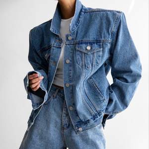 Chaqueta Vaquera de Moda para Mujer CYBEX INDUSTRY, Personalizada OEM, Ecológica, Transpirable, Tejido Teñido, Estilo Casual - Product Image 6