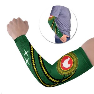 Manguito de seda helada con estampado por sublimación verde con patrón tribal y logo de gallo UPF50+ Protección solar Unisex - Product Image 1