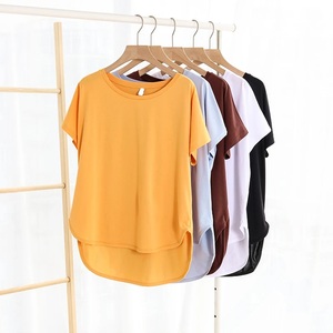 T-shirt à manches courtes en tricot uni à col rond pour homme, style décontracté, couleur marron - Product Image 2