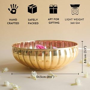 Bol Urli en laiton artisanal pour fleurs flottantes et bougies, centre de table décoratif, décoration traditionnelle indienne pour la fête de Pooja, décoration de la maison - Product Image 6