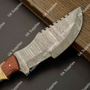 มีดติดตามแบบดามัสกัส สตีล สำหรับงานหนัก ใช้สำหรับล่าสัตว์ ตั้งแคมป์ พกพาประจำวัน เดินป่า ตกปลา ปลายใบมีดแบบคลิป คมกริบ ด้ามไมคาร์ต้า รับผลิตแบบ OEM ขั้นต่ำในการสั่งซื้อน้อย - Product Image 5