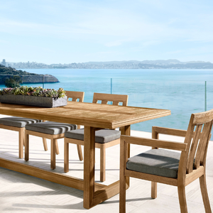 Meubles de table en teck au style moderne et épuré, adaptés à une utilisation en extérieur, de bonne qualité et durables - Product Image 4