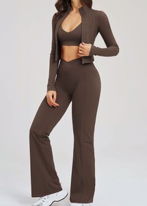 Green 2-Piece Yoga Set With <b>Crop</b> <b>Top</b> High Waist Leggings Seamless Breathable Design 2026 Latest Design - Product Image 6