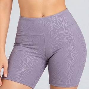 Shorts adhésifs pour pole dance, conçus pour l'entraînement, avec une adhérence sécurisée, tissu doux, coupe flexible, respirant, pour une utilisation en entraînement. - Product Image 6
