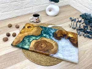 Tabla de Cortar Personalizada para Charcutería, Hecha a Mano con Resina y Madera, Duradera, Ecológica, para Cocina y Comedor, con Resina Epoxi - Product Image 1