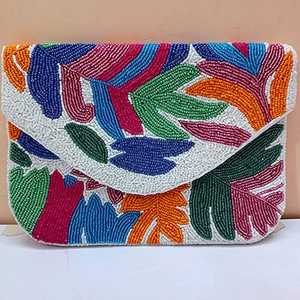 Bolso Boho Plegable Personalizado con Cuentas, Bolso Boho Moonstone Wanderer, Tejido a Mano, Inspirado en la Aventura y el Tiempo - Product Image 3