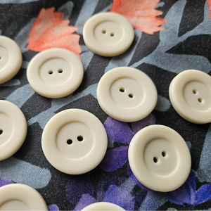 Botones de Hueso Auténtico Hechos a Mano por ZEHRA INDUSTRIES, Ecológicos, para Chaquetas, Camisas, Abrigos, Regalos Empresariales - Product Image 1